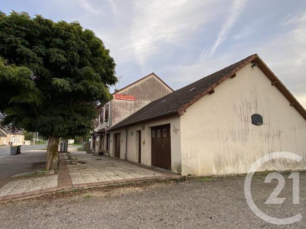 Maison à vendre  7 pièces - 94 m2 LA GUERCHE SUR L AUBOIS - 18