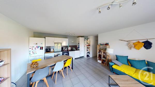 Appartement F3 à vendre  3 pièces - 64 m2 USTARITZ - 64