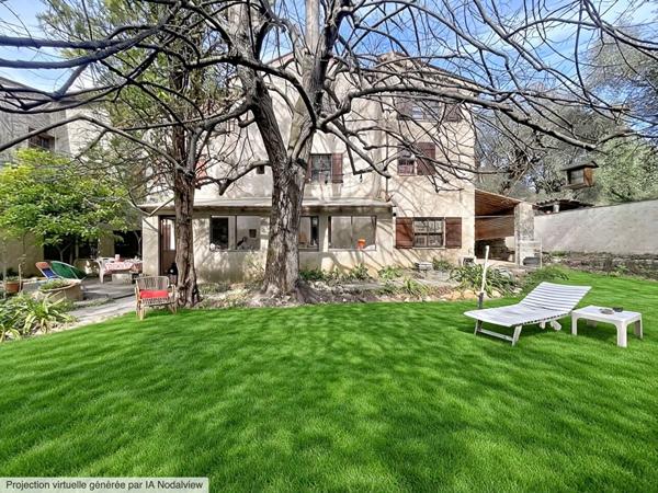 Plan de Grasse centre, maison de 10 pièces, 160 m², jardin de 300 m2,