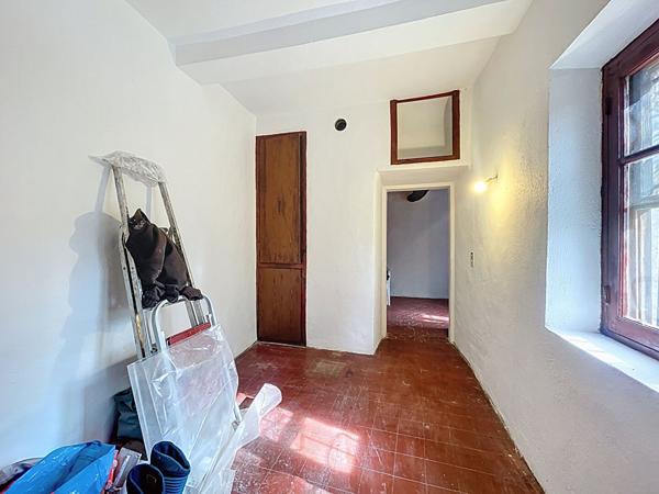 Plan de Grasse centre, maison de 10 pièces, 160 m², jardin de 300 m2,