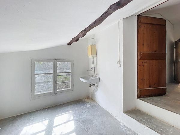 Plan de Grasse centre, maison de 10 pièces, 160 m², jardin de 300 m2,