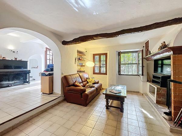 Plan de Grasse centre, maison de 10 pièces, 160 m², jardin de 300 m2,