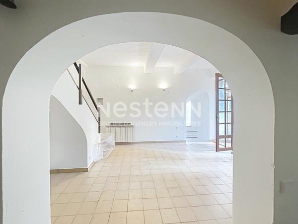 Plan de Grasse centre, maison de 10 pièces, 160 m², jardin de 300 m2,