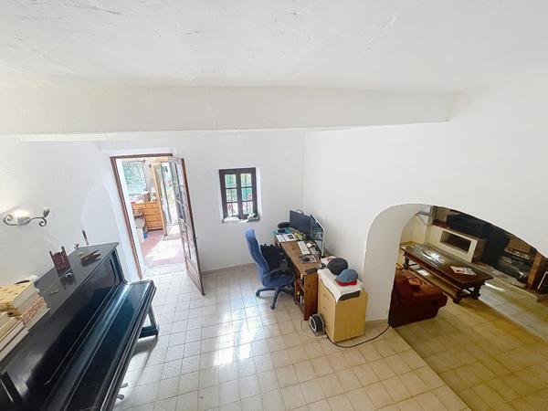 Plan de Grasse centre, maison de 10 pièces, 160 m², jardin de 300 m2,