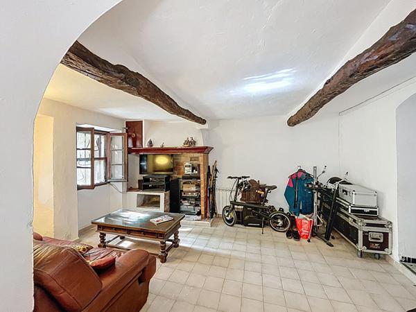 Plan de Grasse centre, maison de 10 pièces, 160 m², jardin de 300 m2,