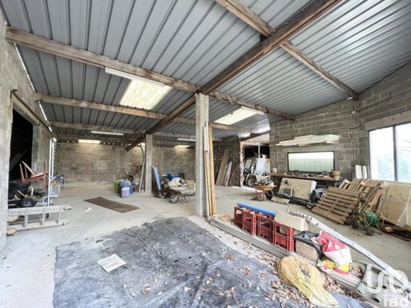 Bâtiment de 400 m² à Luzy (58170)