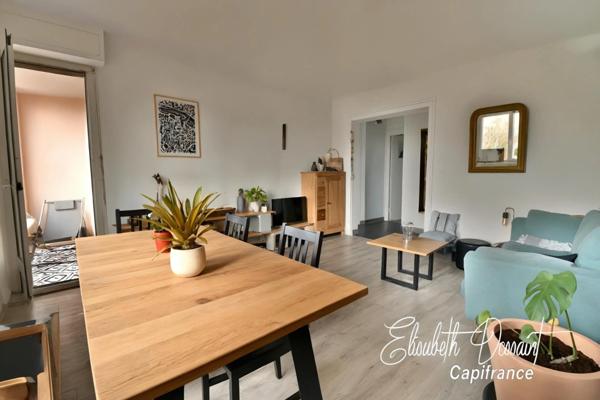 Appartement T3 lumineux avec balcons d'environ 67 m²