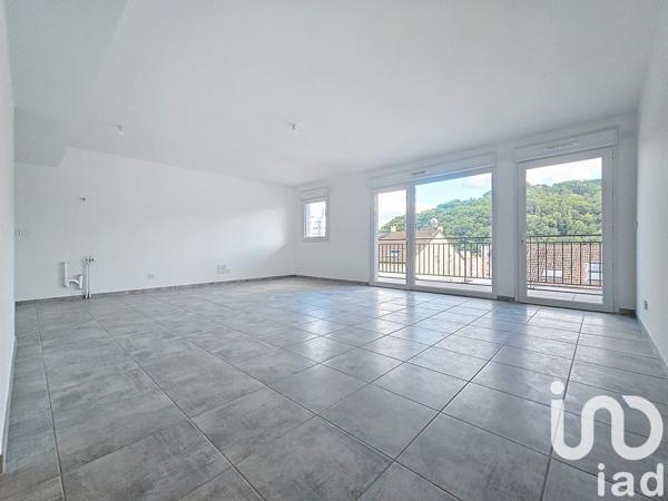 Appartement 4 pièces de 101 m² à Bellegarde-sur-Valserine (01200)