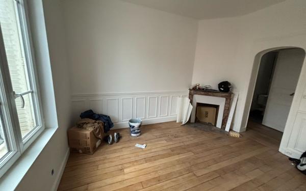 Appartement à vendre    3 pièces • 47,16 m2 Saint-Ouen