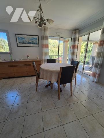 Maison sur 2 niveaux