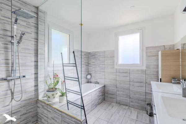 Maison à vendre 612 495 € Saint-Vincent-de-Paul 7 p 244 m² DPE C