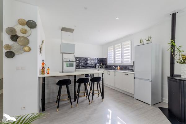 Maison à vendre 612 495 € Saint-Vincent-de-Paul 7 p 244 m² DPE C