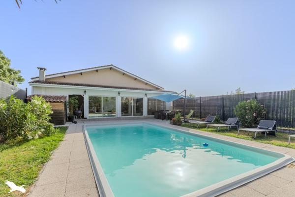 Maison à vendre 612 495 € Saint-Vincent-de-Paul 7 p 244 m² DPE C