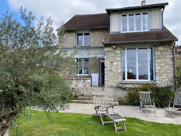 Maison de charme en bord de Seine