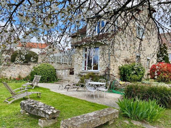 Maison de charme en bord de Seine