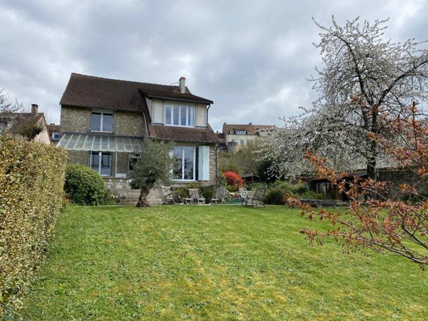 Maison de charme en bord de Seine