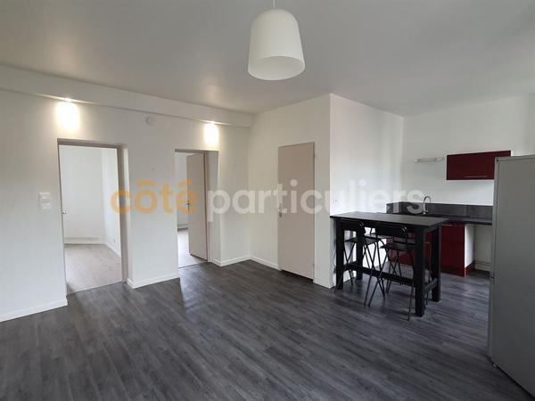 Location
                Appartement60,49 m² - 3 Pièces -
                    CLERMONT FERRAND (63000)