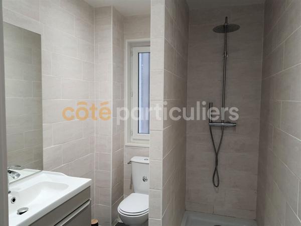 Location
                Appartement60,49 m² - 3 Pièces -
                    CLERMONT FERRAND (63000)