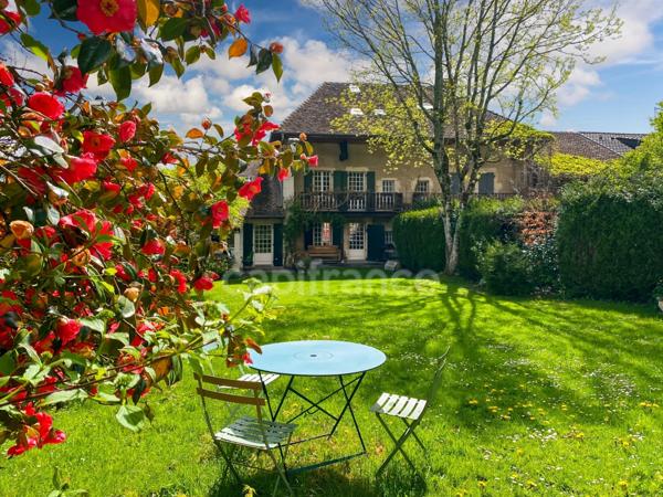 Maison à vendre 7 pièces DIVONNE LES BAINS (01)