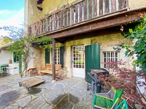 Maison à vendre 7 pièces DIVONNE LES BAINS (01)