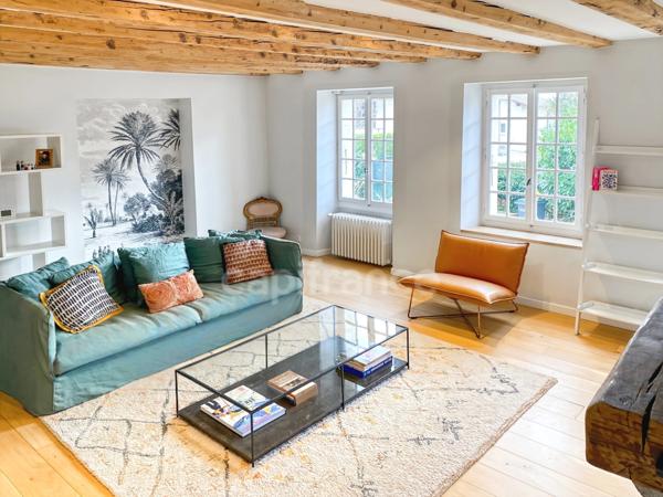 Maison à vendre 7 pièces DIVONNE LES BAINS (01)