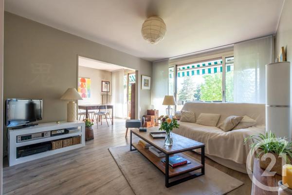 Appartement F4 à vendre  4 pièces - 74,43 m 2   VILLIERS SUR MARNE  - 94