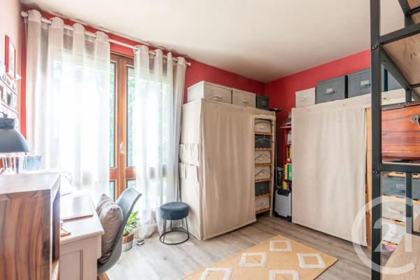 Appartement F4 à vendre  4 pièces - 74,43 m 2   VILLIERS SUR MARNE  - 94