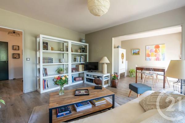 Appartement F4 à vendre  4 pièces - 74,43 m 2   VILLIERS SUR MARNE  - 94