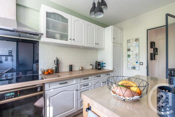 Appartement F4 à vendre  4 pièces - 74,43 m 2   VILLIERS SUR MARNE  - 94