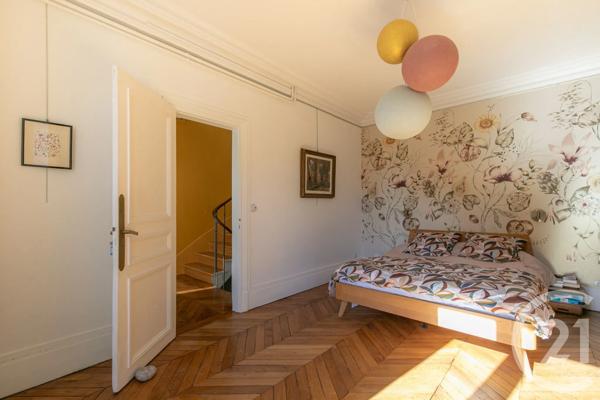 Maison à vendre  7 pièces - 175,32 m 2   FONTENAY SOUS BOIS  - 94