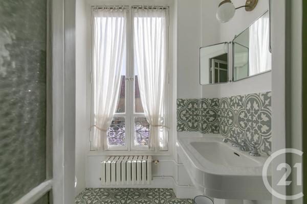 Maison à vendre  7 pièces - 175,32 m 2   FONTENAY SOUS BOIS  - 94