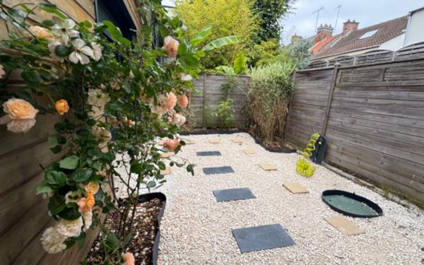 Maison à vendre    7 pièces • 256 m2 Amiens