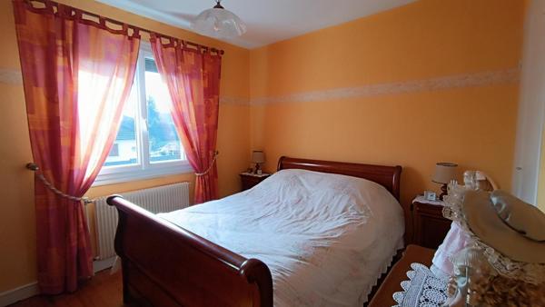 Charmante maison mitoyenne de 82 m2 sur sous sol complet avec 3 chambres