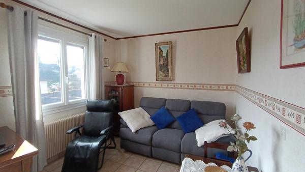 Charmante maison mitoyenne de 82 m2 sur sous sol complet avec 3 chambres