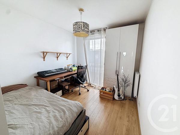 Appartement F5 à vendre  5 pièces - 94,38 m 2   CHOISY LE ROI  - 94