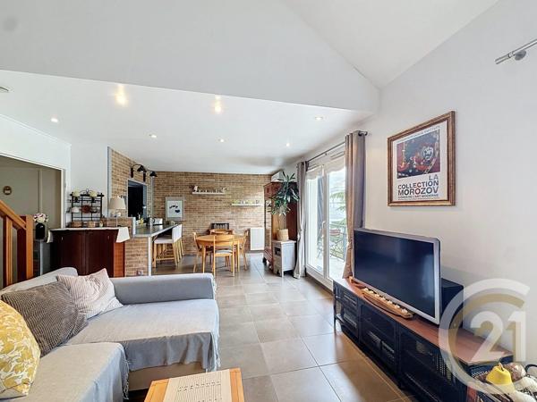 Appartement F5 à vendre  5 pièces - 94,38 m 2   CHOISY LE ROI  - 94