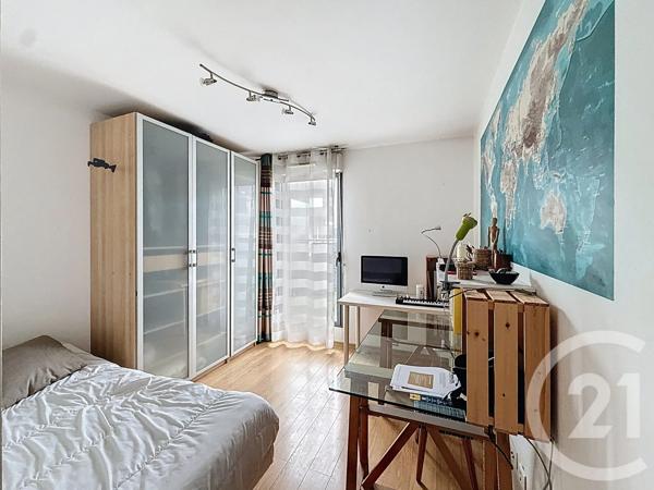 Appartement F5 à vendre  5 pièces - 94,38 m 2   CHOISY LE ROI  - 94