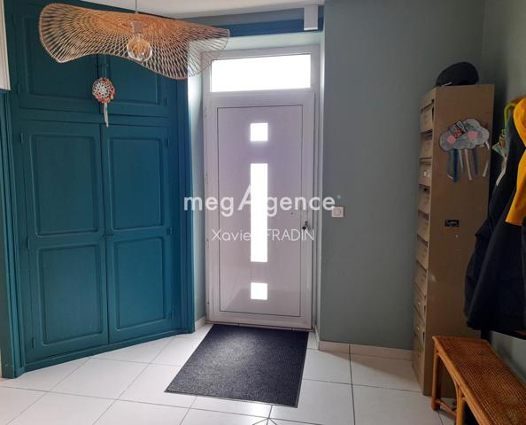 Maison à Mortagne-sur-Sèvre, 85290 - 6 pièces 120m²