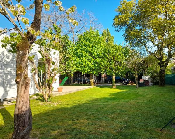 Maison à Mortagne-sur-Sèvre, 85290 - 6 pièces 120m²