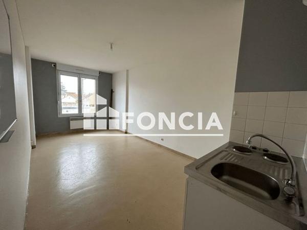 Location Studio 20.3 m² - 25 RUE DE LA GIBAUDERIE Poitiers 86000