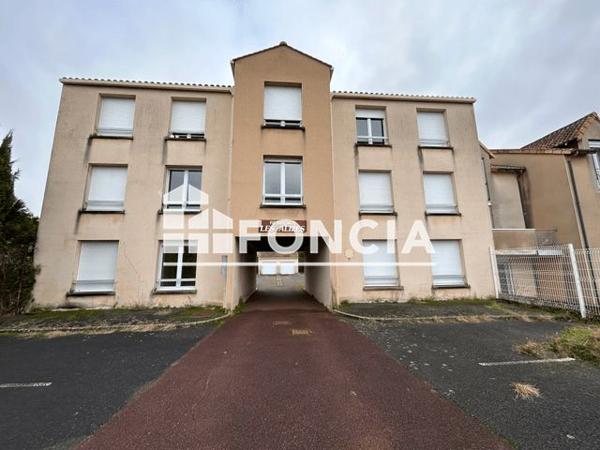 Location Studio 20.3 m² - 25 RUE DE LA GIBAUDERIE Poitiers 86000