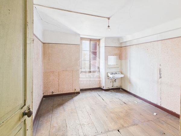 Cambo-Les-Bains - Vente Appartement 5 pièces - Travaux à prévoir