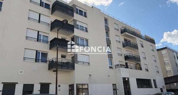 À vendre Studio 33.44 m² - Les Ulis 91940