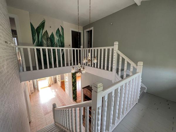 Maison Fretigney Velloreille 9 pièce(s) 216 m2 sur terrain de 5947m²