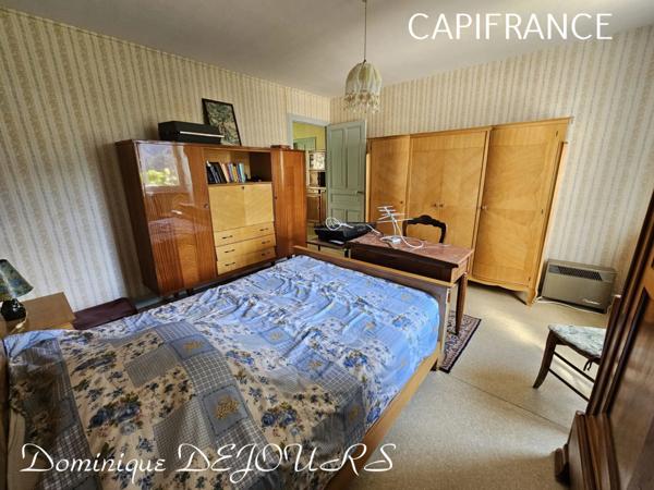 Tènement immobilier dans un écrin de verdure Maisons en pierres avec des dépendances à imaginer. Aucun vis-à-vis - Petit hameau.