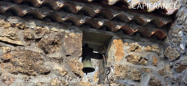 Tènement immobilier dans un écrin de verdure Maisons en pierres avec des dépendances à imaginer. Aucun vis-à-vis - Petit hameau.