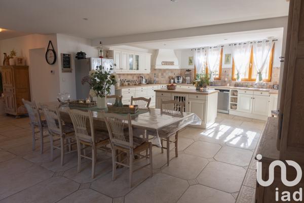 Maison à vendre 10 pièces 480 m² L'Isle-Arné