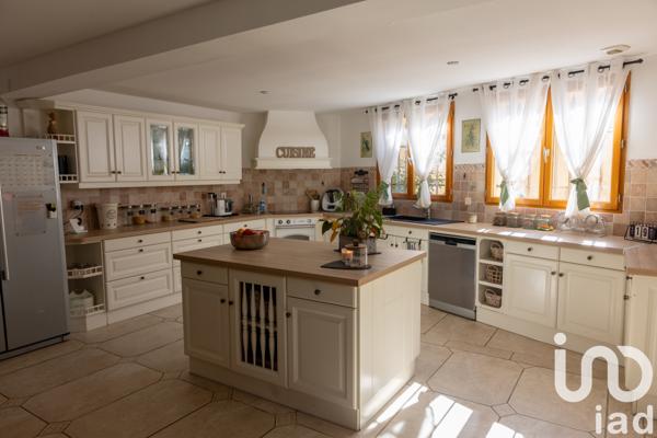 Maison à vendre 10 pièces 480 m² L'Isle-Arné