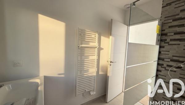 Maison à vendre 5 pièces 130 m² Camaret-sur-Aigues