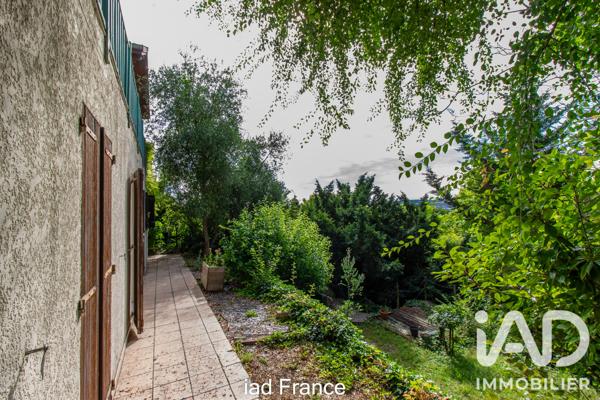Maison à vendre 8 pièces 225 m² Juziers